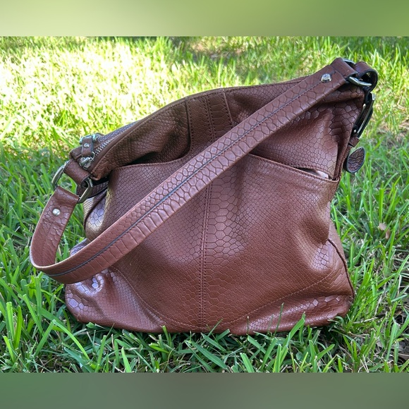 B. Makowsky Textured Tan Leather Shoulder Bag - Picture 1 of 9